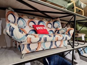 v8_884D_11